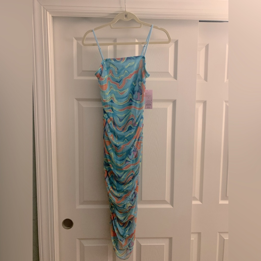Great piece for a music festival or concert!